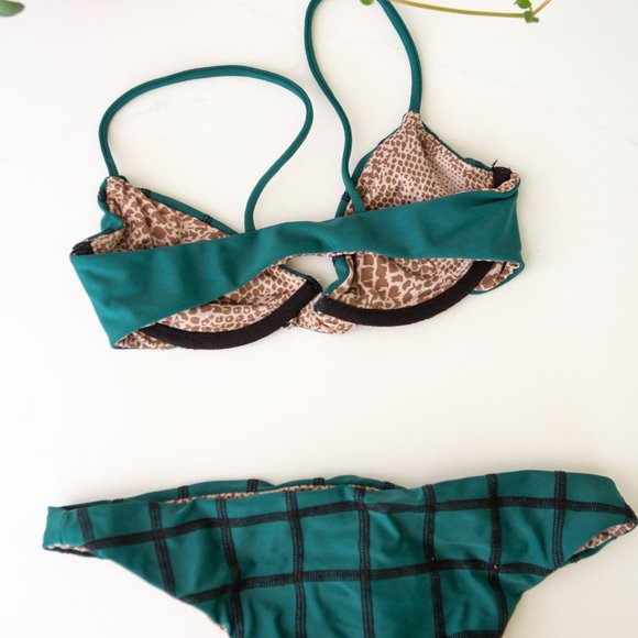Acacia bikini ManhattanTop size P, Bottom size L - Picture 2 of 5